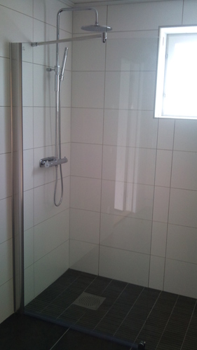 Bild ErJa Mur & Kakel AB (Foton Badrumsrenoverare, Bild Badrumsföretag)