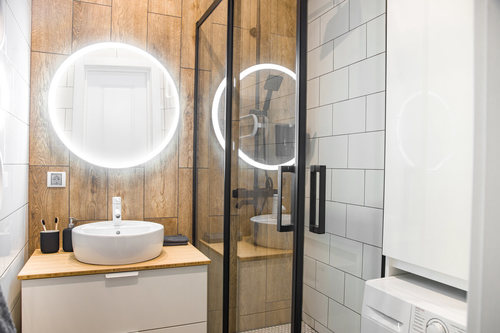 Mindre badrum + tvättmaskin