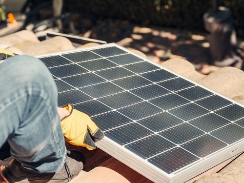 Företagsbild på Grönborgs Bygg Solceller – Ett solcellsenergi företag i Västernorrlands län