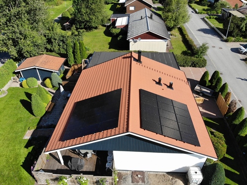 Bild solceller villa