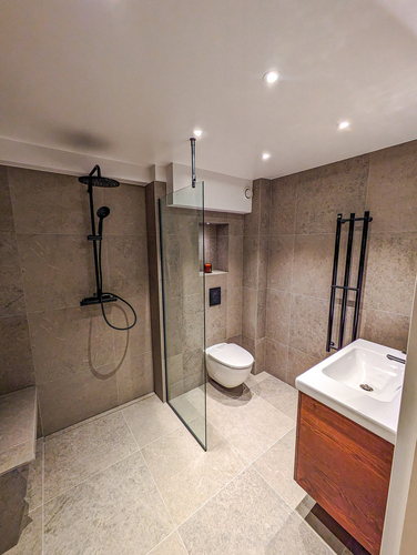 Efter-bild badrumsrenovering Stockholm
