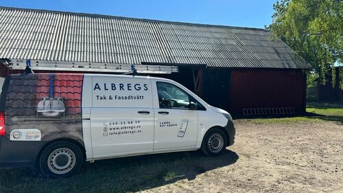 Företagsbild på Albregs Tak och Fasadtvätt AB – Ett takföretag i Kristianstad