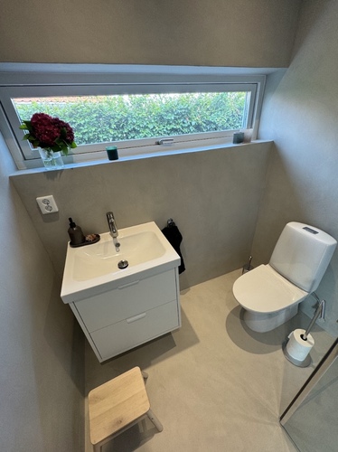 Företagsbild på Golv och Microcement – Ett badrumsföretag i Skåne län 2024