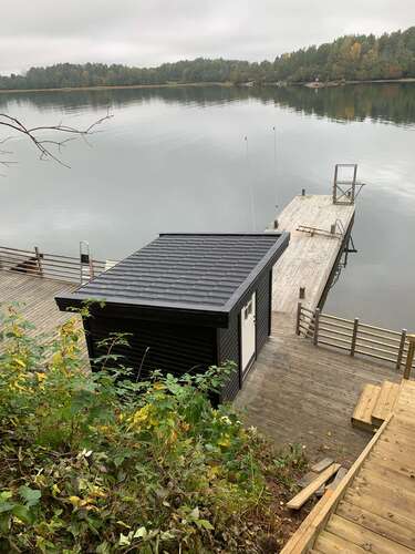 ett svart brygghus byggt åt kund i Täby