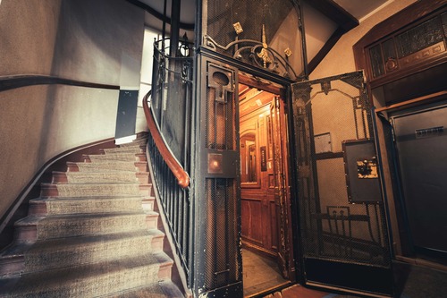 Företagsbild på Hissmontörerna i Sverige AB – Ett elföretag i Gävleborgs län