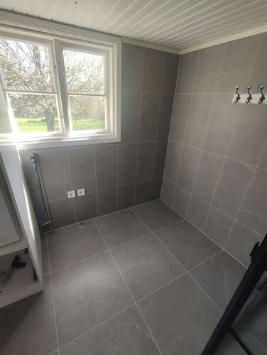 Företagsbild på CMR BYGG AB – Ett badrumsföretag i Kalmar län 2025