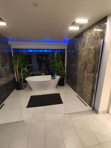 Företagsbild på CMR BYGG AB – badrumsrenoverare i Kalmar län