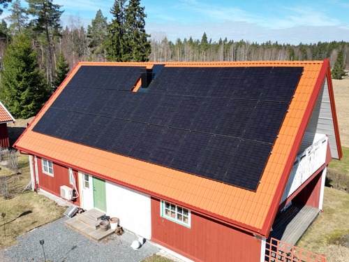 Solceller på tegeltak