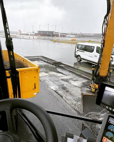 Asfaltsarbete och beläggningskontroll på flygplatsområde – anläggningsuppdrag för 3BAS AB