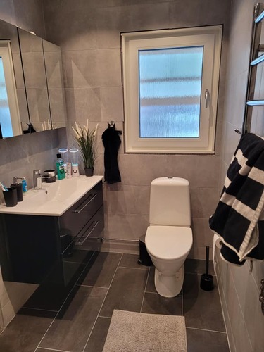 Företagsbild på Säters Golvtjänst Aktiebolag – Ett badrumsföretag i Säter