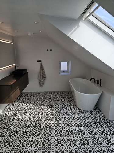 Företagsbild på DeZign Hus i Skåne AB – Ett badrumsföretag i Skåne län 2025