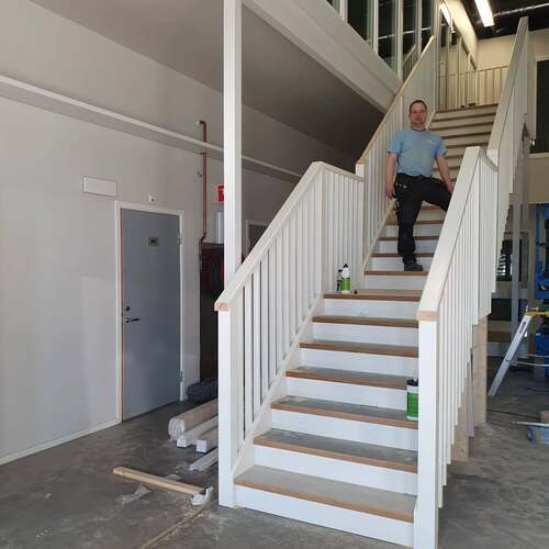 Företagsbild på Jon Lundholm & Tidblad Bygg – En snickare i Dalarnas län