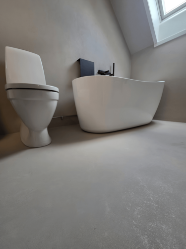 Företagsbild på Golv och Microcement – Ett badrumsföretag i Skåne län 2025