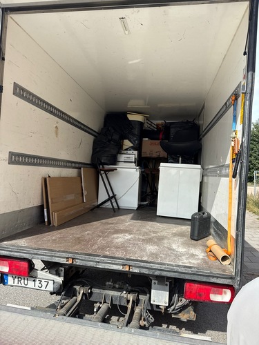 Företagsbild på Direkt Flytt Städ AB – Ett flyttföretag i Skåne län