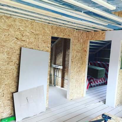 Företagsbild på Falu Elektriska AB – En elektriker i Dalarnas län