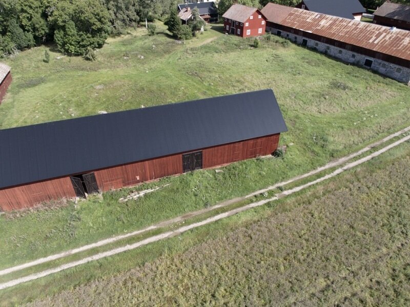 Nytt plåttak på lada – Husdesign Gruppen, takläggare i Tierp
