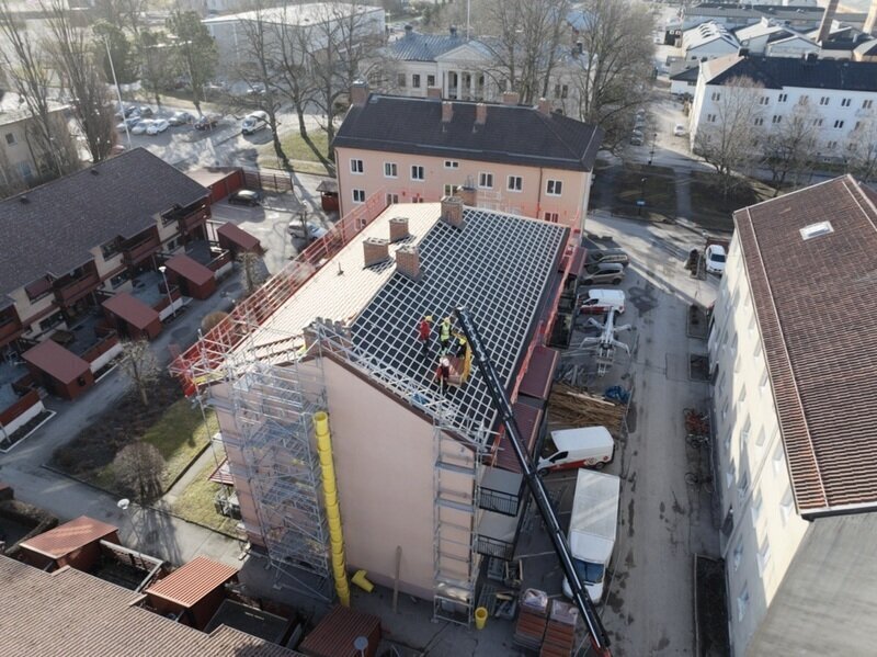 Takbyte utfört av Husdesign Gruppen, takläggare för Österbybruk med omnejd