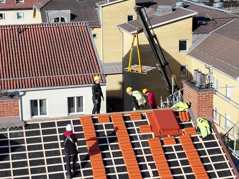 Takbyte utfört av Husdesign Gruppen, takläggare för Flen med omnejd