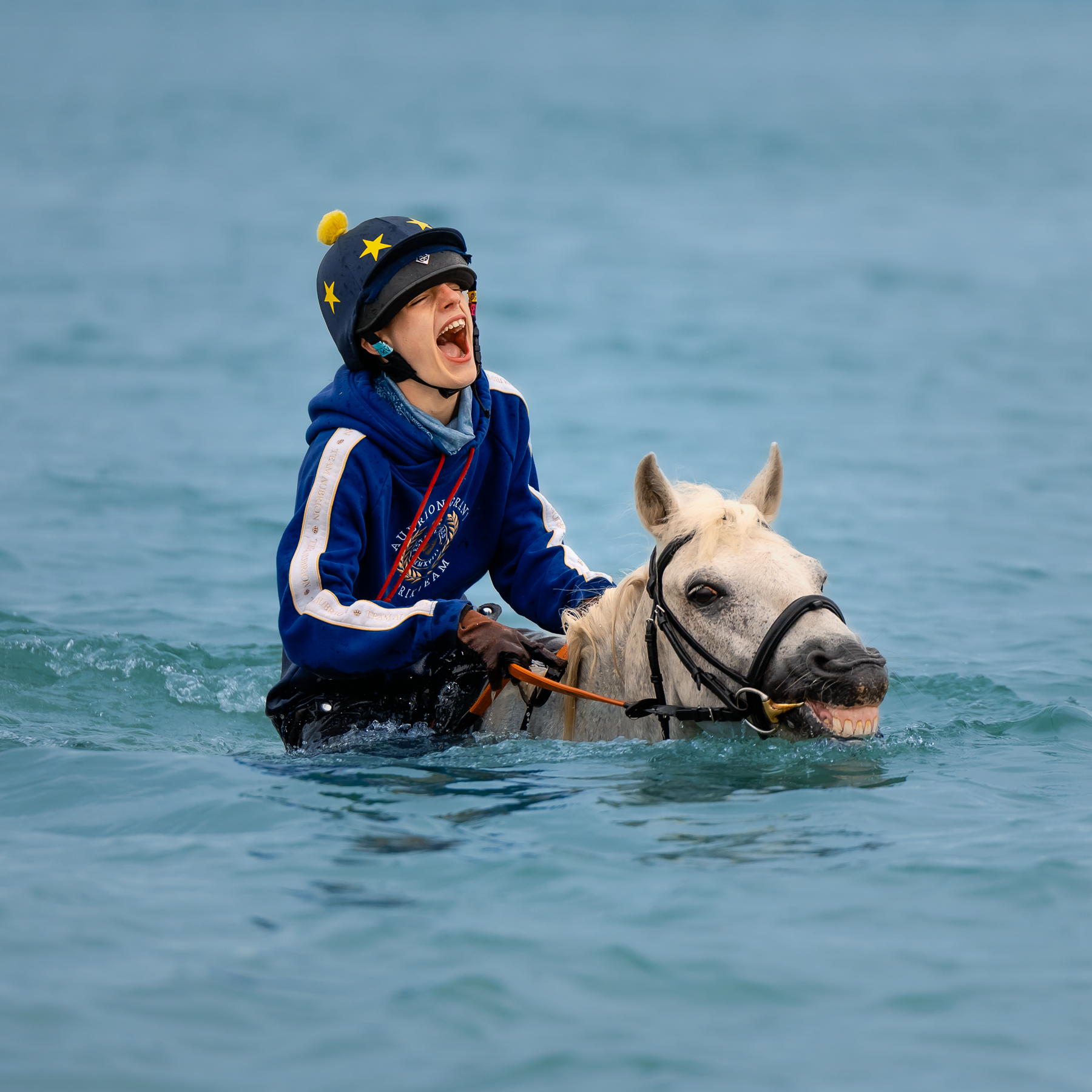 It’s not just “turn up and hope” – your beach shoot is timed to the minute