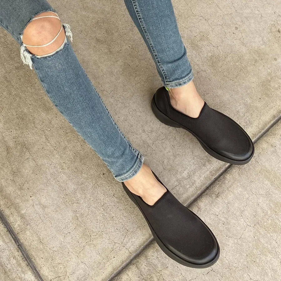 Trendxparc Oofos Women's OOmg Eezee Low