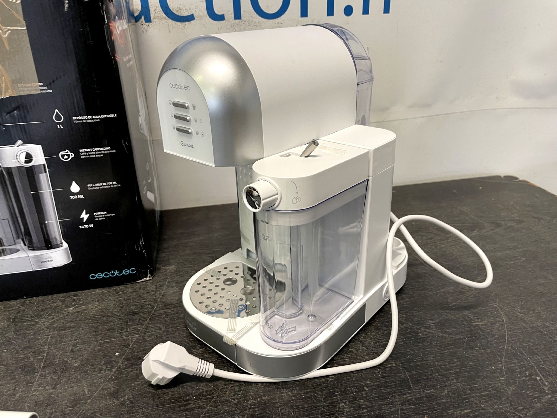 CECOTEC - CAFETIERE SEMI AUTOMATIQUE INSTANT-CCINO 20 CHIC - Rennes |  Alcopa Auction