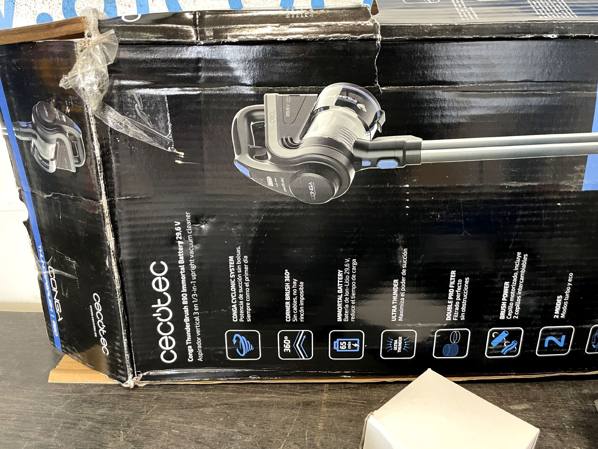 CECOTEC - ASPIRATEUR BALAIS CONGA THUNDERBRUSH 890 | Alcopa Auction