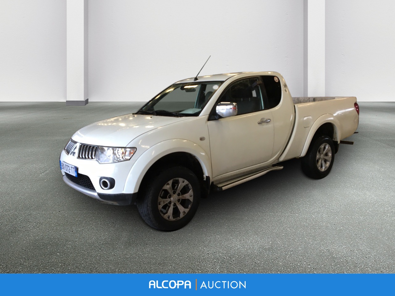 Mitsubishi L0 Club Cab L0 2 5 Td 178 Club Cab Intense Alcopa Auction