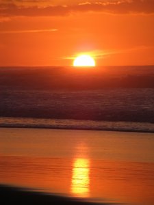 Soleil couchant rouge