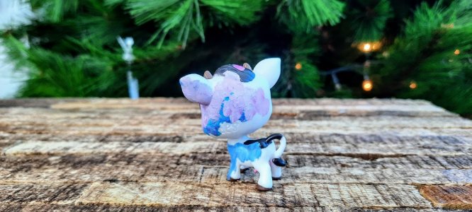 cow/ Little Pet Shop Custom/custom painted LPS/LPS custom personalised/ cute small gift/LGBTQ+ custom made flag/ Gay flag