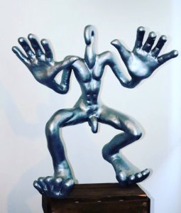 Grotesque Homme 3 - Resin Sculpture