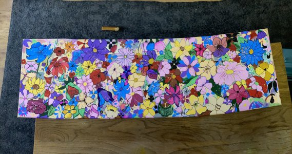 A Flourish of Floral Flowers - Mynd;