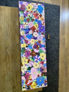 A Flourish of Floral Flowers - Mynd;