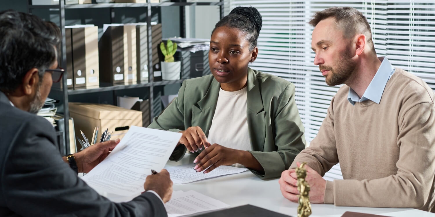 Thumbnail for Do I need an accountant or solicitor to start a UK business?.