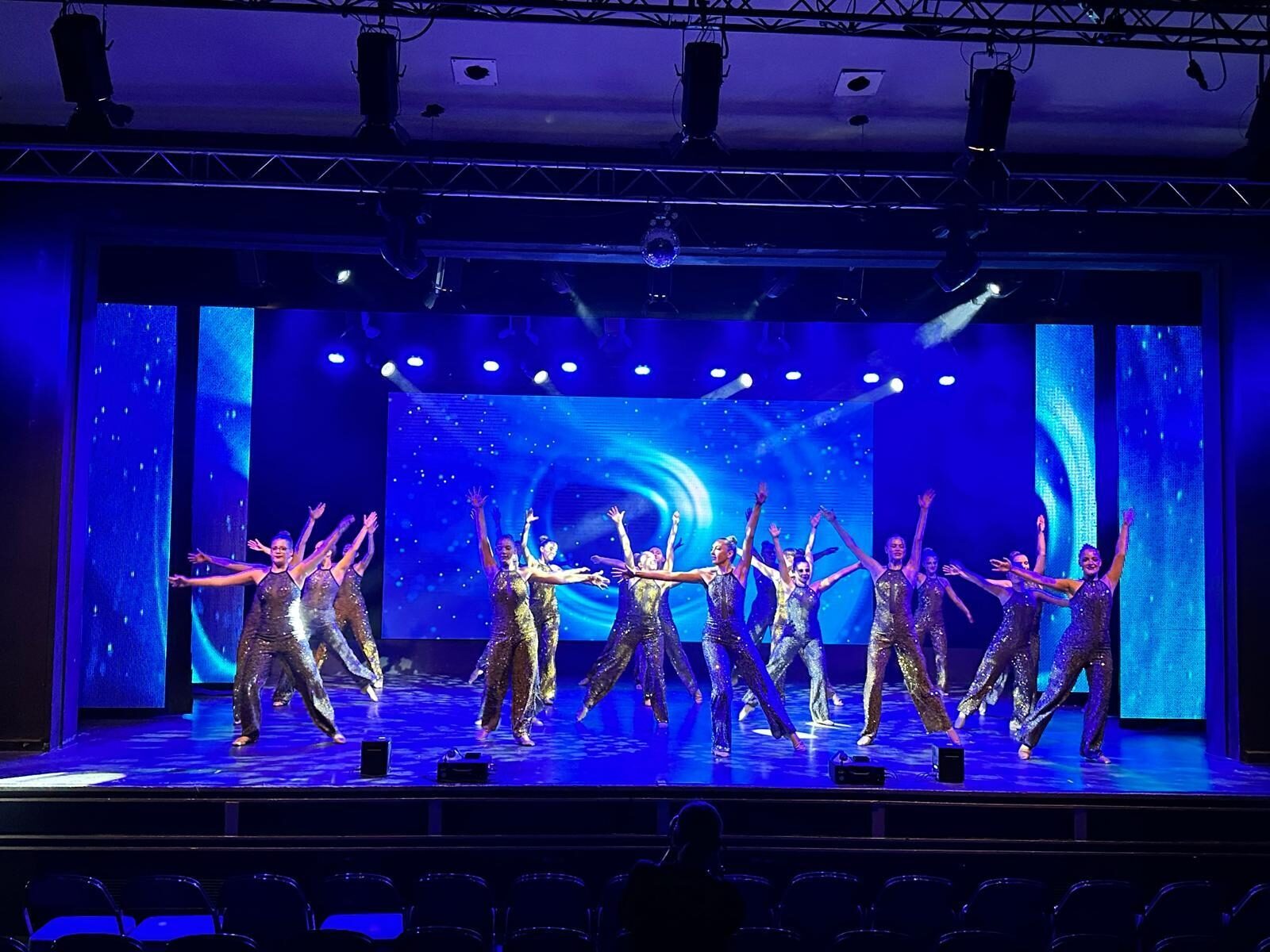 Dc6b50f7 3eaa 4b93 b69c dfb9dfc29889 Lee Simpson Clubb