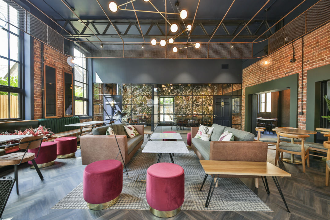 Hox Park - Club House