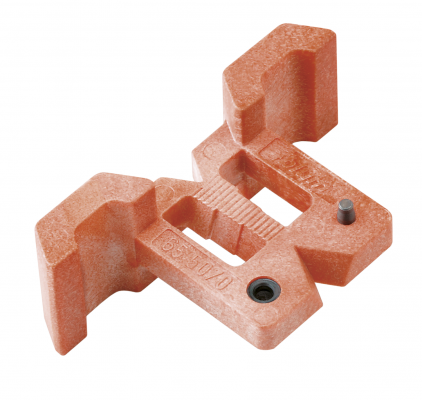 Drilling template for cruciform mounting plates