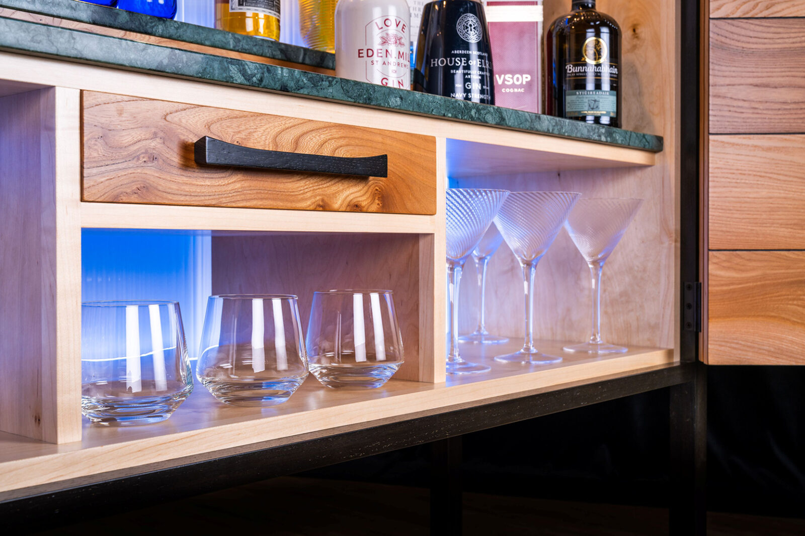 Lethenty-Bespoke-Strata-Drinks-Cabinet-2025-2749-RSSmall-Res.jpg