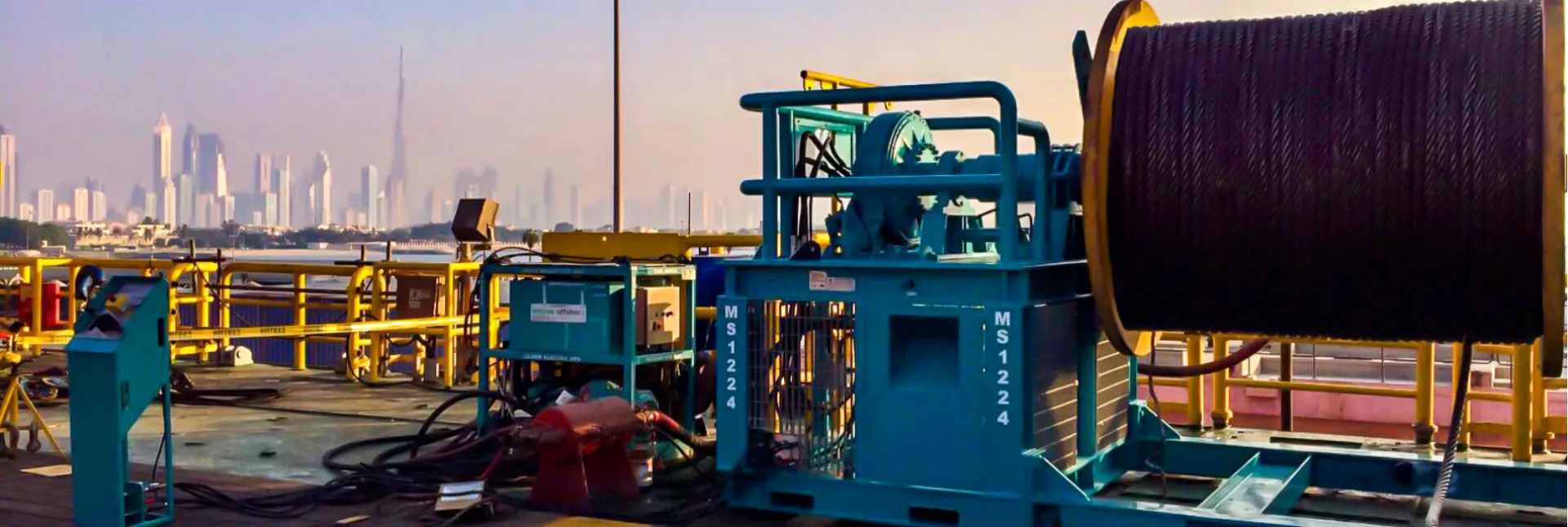 Spooling winch on vessel