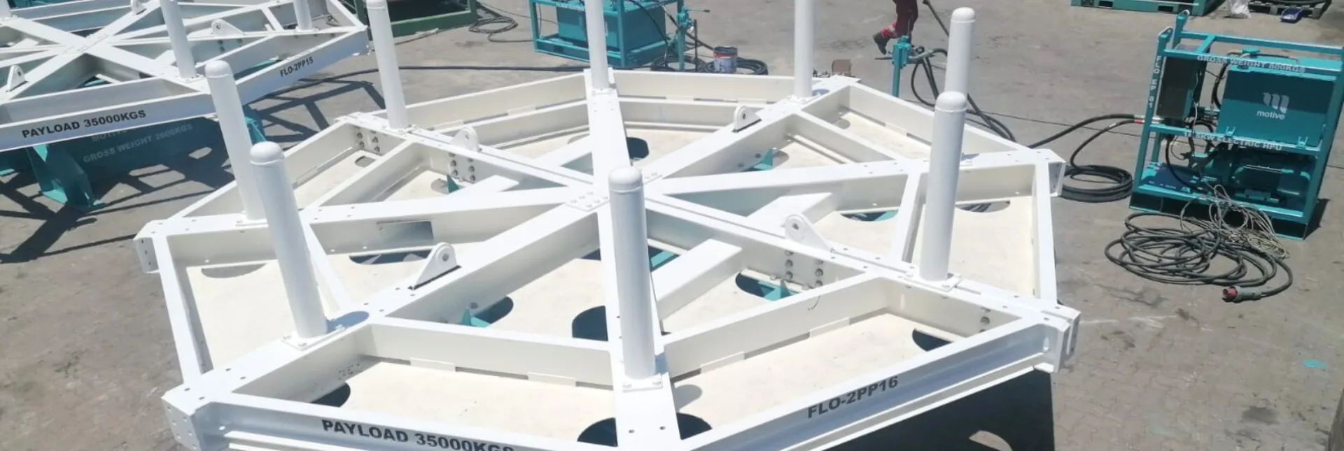 Turntables and Pallets Slider 1