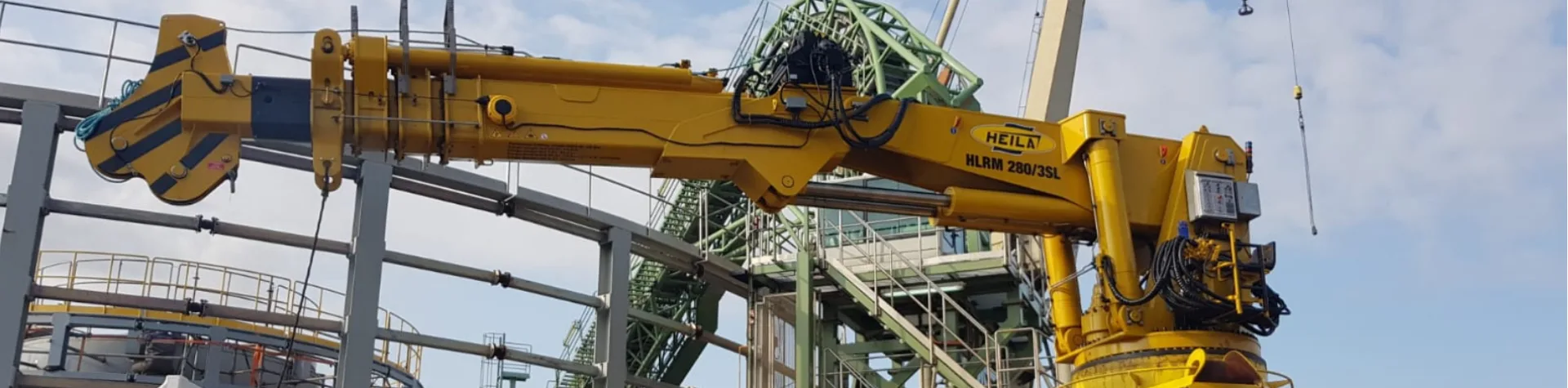 Crane slider image 03