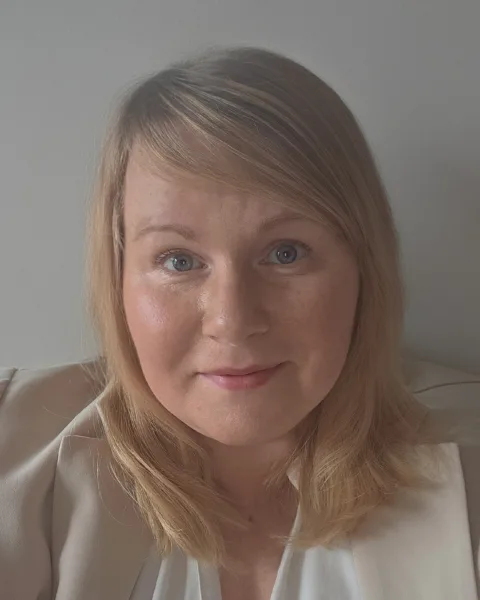 Steph Robinson