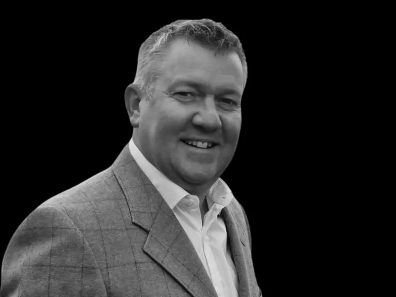 Brian Kinnoull Photo