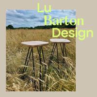 Gorgeous Elm top bar stools to elevate your home ✨💫 paired with stunning thehairpinlegco legs

Height - 63cm 

Message directly or find on Etsy &amp; Not On The Highstreet LBD pages

#woodwork #furniture #handmade #stool #interios #elm #hairpinlegcompany #fyp