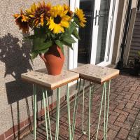 Project Dos...His N Hers side tables, a personal fave.
Big ups thehairpinlegco never skip leg day folks😎 
•
•
• 
•
•
•
#handmadeconcrete #concrete #concretetables  #handmade #uk #photography #design #photooftheday #instagram #homedecor #homemade #concretejungle #concretedecor #hairpinlegcompany #interiordesign #vogueliving #terrazzo #instagood #concretedesign #smallbusinessowner #concreteterrazzo #lakedistrict #mrandmrs #beautiful #concretelife #concreteart  #houseplants #garden #the2concreteguys