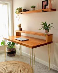 An endless love affair with this desk 🔥⁠
⁠
A design from a while back, but we still love this desk from old_toms_workshop, so much so it deserves a repost! Using our 71cm Three Pin Desk Hairpins in Brass, this piece is an example of true craftsmanship.⁠
⁠
We love seeing your makes 💖 Tag thehairpinlegco.⁠
⁠
#craftsmanship #diyfurniture #madeformakers⁠