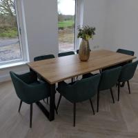 Dining table ✅ the oak top supplied by woodstockpanels to match our breakfast bar on the island. Legs purchased from thehairpinlegco and we got the chairs for a bargain off wayfairuk #dining #diningtable #oaktop #selfbuildireland #hillhouse