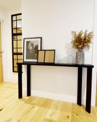 ⁣Absolutely in love with the console table I made, I just need to get some prints to finish it off. It’s currently on my stories how I made it but I have also uploaded it to my highlights. thehairpinlegco thank you so much 🖤⠀
⠀
⠀
Total inspiration from themccraehome. ⠀
⠀
Gifted item tagged.⠀
___________________________⠀⠀⠀
#hallwaydecor #hallwayinspo #diyconsoletable #thehairpinlegco #interiør #interior4all #homesweethome #homeaccount #homeinteriors #greyinterior #interior4inspo #interior125 #passion4interior #gridmirror #diygridmirror #pocketofmyhome #mrshinchhome #actualhomesofinstagram #interior123 #newpost #lovetohome #passion4interior #homesofinstagram #interior4you1 #interior4inspo #insipre_me_home_decor #homesweethome #newbuild #pocketofmyhome #pampasgrass