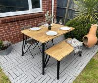Dining settings ready for summer evenings. 
.
thedancingwoodman.com 🕺🏼