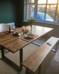 This one was a gargantuan project for me. A 2m X 1m dining table. I had to do most of the work on this one outside as it wasn’t achievable in my workshop. Moving it around was rather sketchy on the old health and safety front. But it was worth it (in my opinion). Love how it turned out and how it looks in its home!! Another shoutout to treatexuk and their antique oak wood stain on this one! And thehairpinlegco for these amazing table wide box section legs. What’s the biggest project you’ve tried to tackle on your own? 

#handmade #handmadecrafts #homedecor #homedesign #diningtable #diningroom #diningroomdecor #sustainable #sustainability #smallbusinessowner #smallbusiness #etsy #etsyseller #etsyshop #etsysellersofinstagram #mattsandcrafts