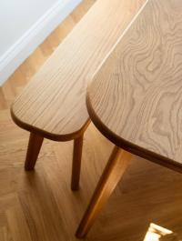The wonders of wood 🤎 

Here’s some stunning artistry by milo_mcgrath_carpentry. This dining table, crafted from American oak, features a custom matching bench, perfectly complemented by our Tapered Oak Legs. It’s amazing to see how Milo has integrated the wood grain into the overall design - truly impressive 👏🏻 

If you’re London way, be sure to explore their tailor-made carpentry offerings.

#bespokefurniture #diyfurniture #handmadeisbetter